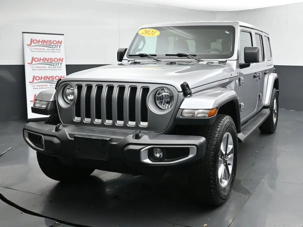 2021 Jeep Wrangler Unlimited Sahara photo 4
