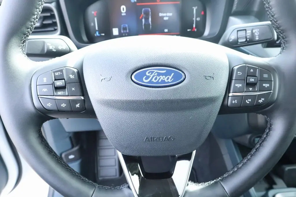 2025 Ford Maverick Lariat photo 3