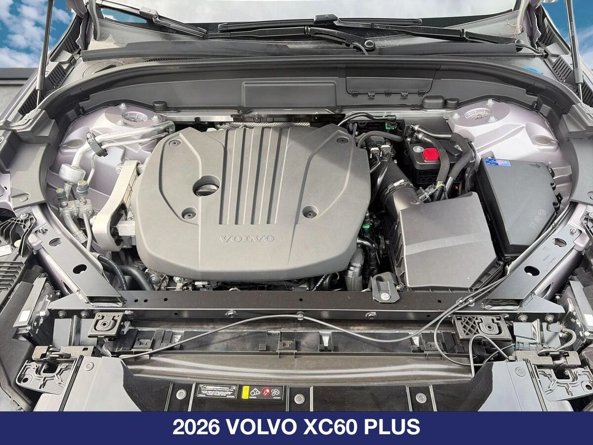 2026 Volvo - image 11