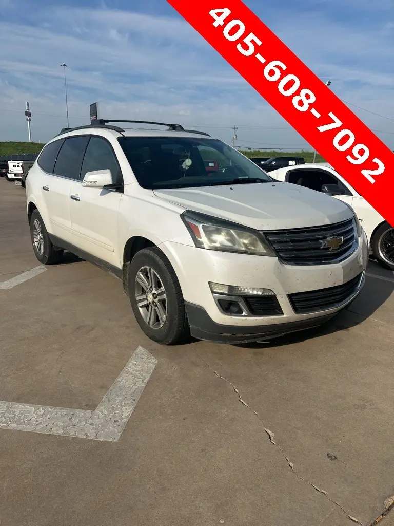 2017 Chevrolet Traverse 1LT photo 6