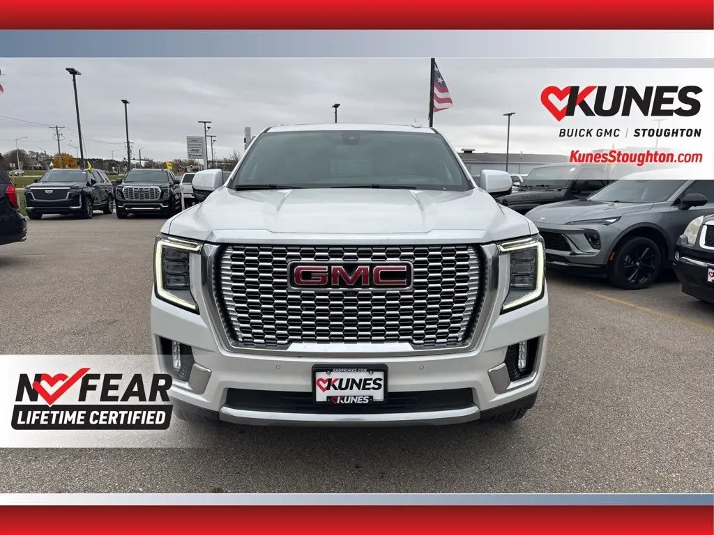 2022 Gmc Yukon Denali photo 2