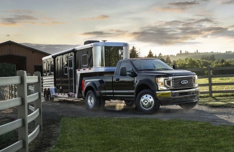 Image of the 2022 Ford Super Duty XL F-450 regular cab with STX appearance