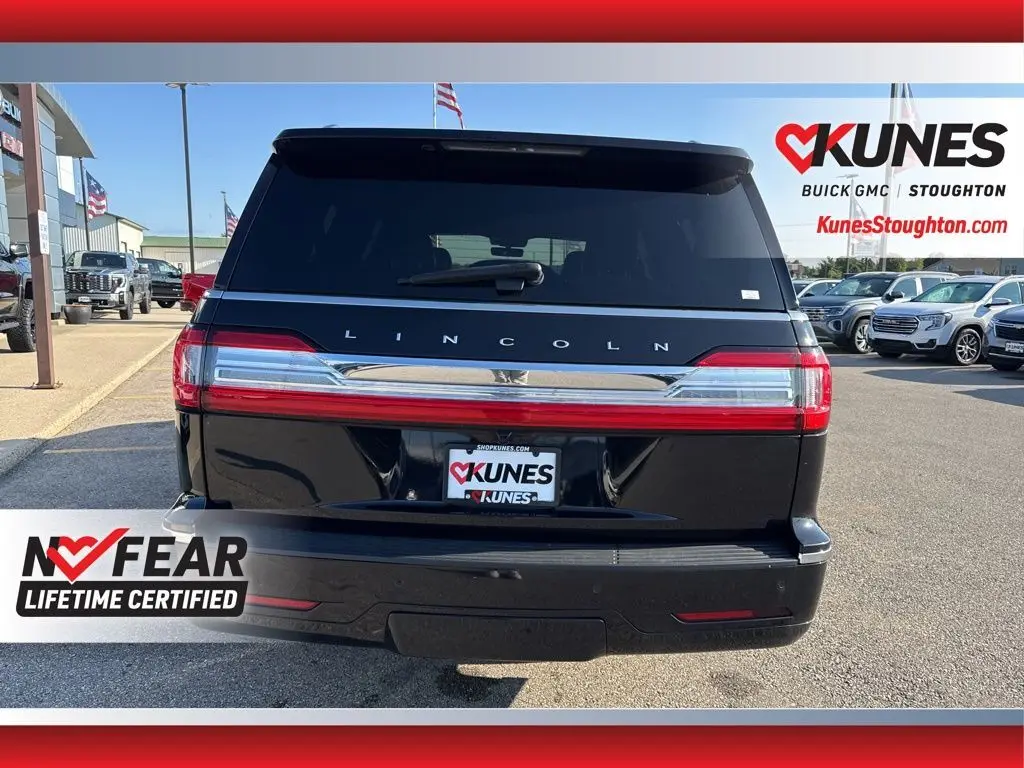 2019 Lincoln Navigator L Reserve photo 4