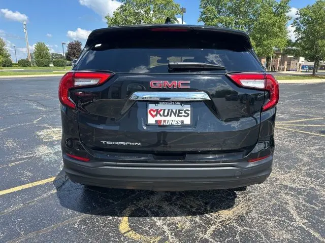 2024 Gmc Terrain SLE photo 4