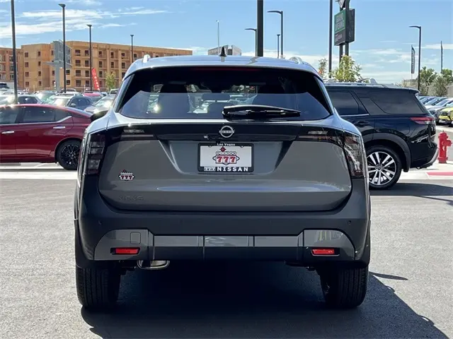 2026 Nissan Kicks SV photo 5