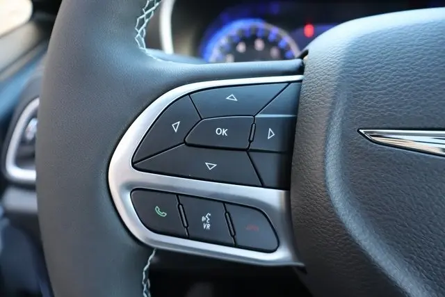 2026 Chrysler Pacifica photo 14