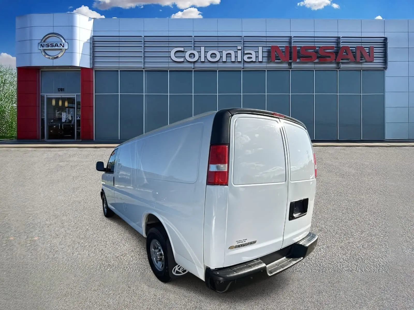 2021 Chevrolet Express 2500 Cargo photo 2