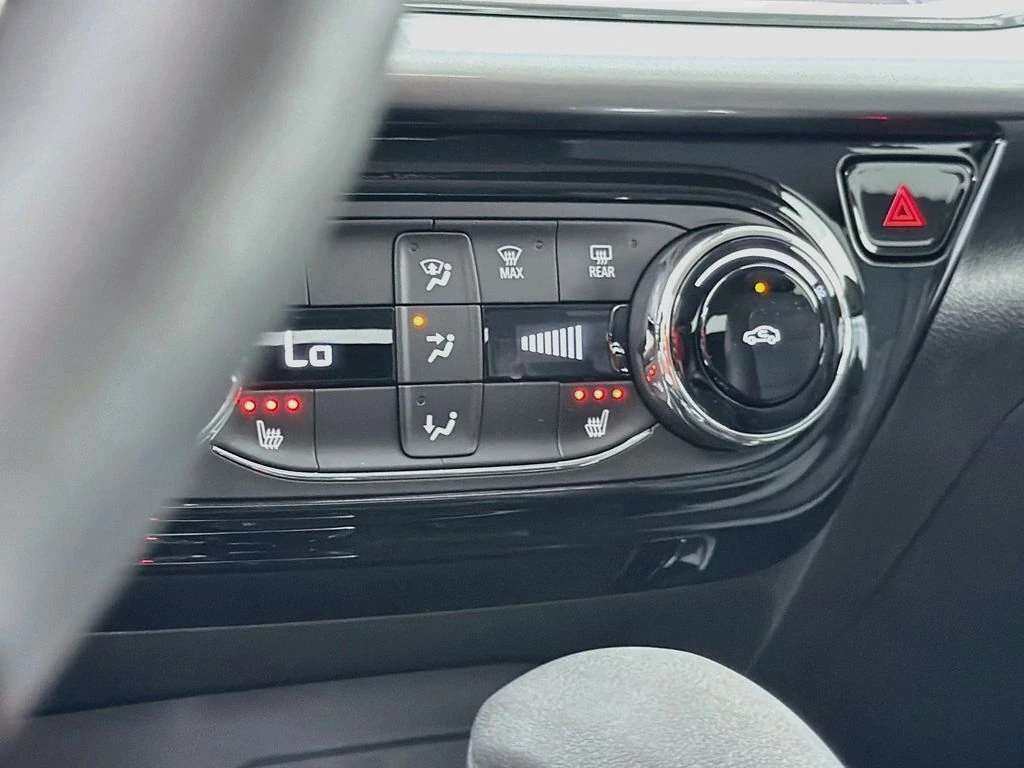 2026 Chevrolet Trax LT - Photo 19