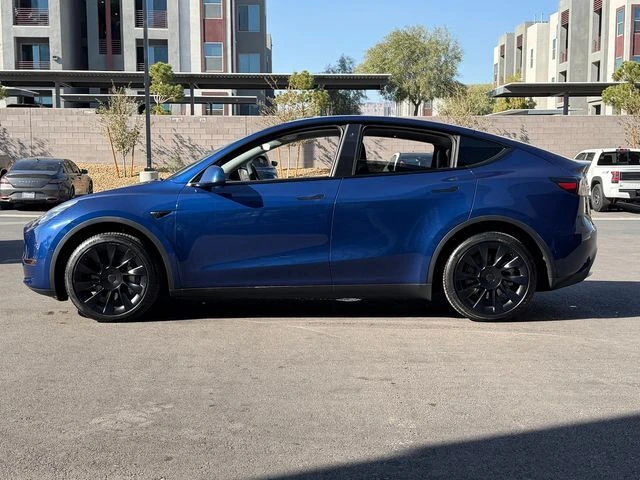 Used 2021 Tesla Model Y Long Range with VIN 5YJYGDEE2MF270798 for sale in Las Vegas, NV