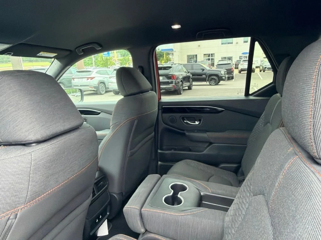 2026 Honda Pilot Sport - Photo 14