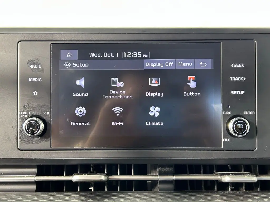 2022 Kia Carnival LXS photo 16