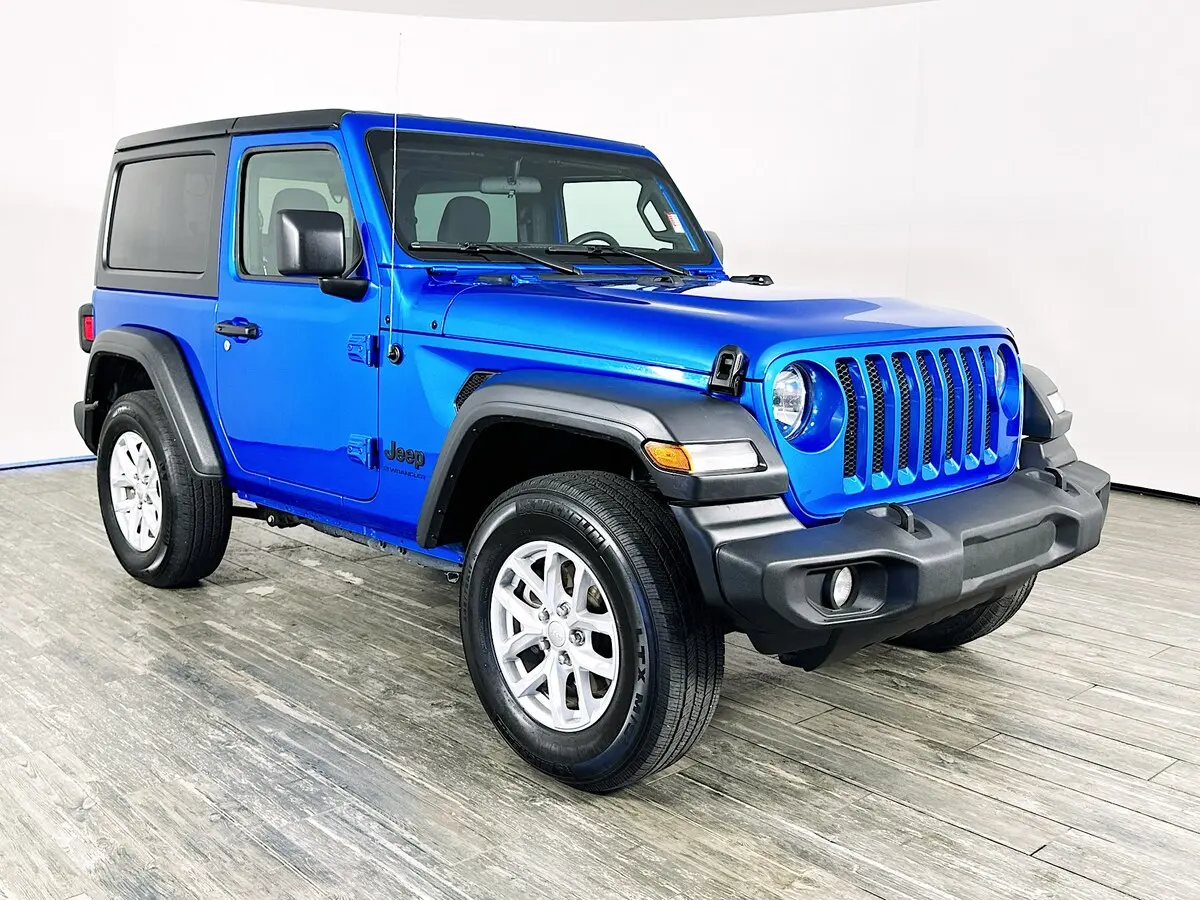 2023 Jeep Wrangler 2-Door Sport S's photo