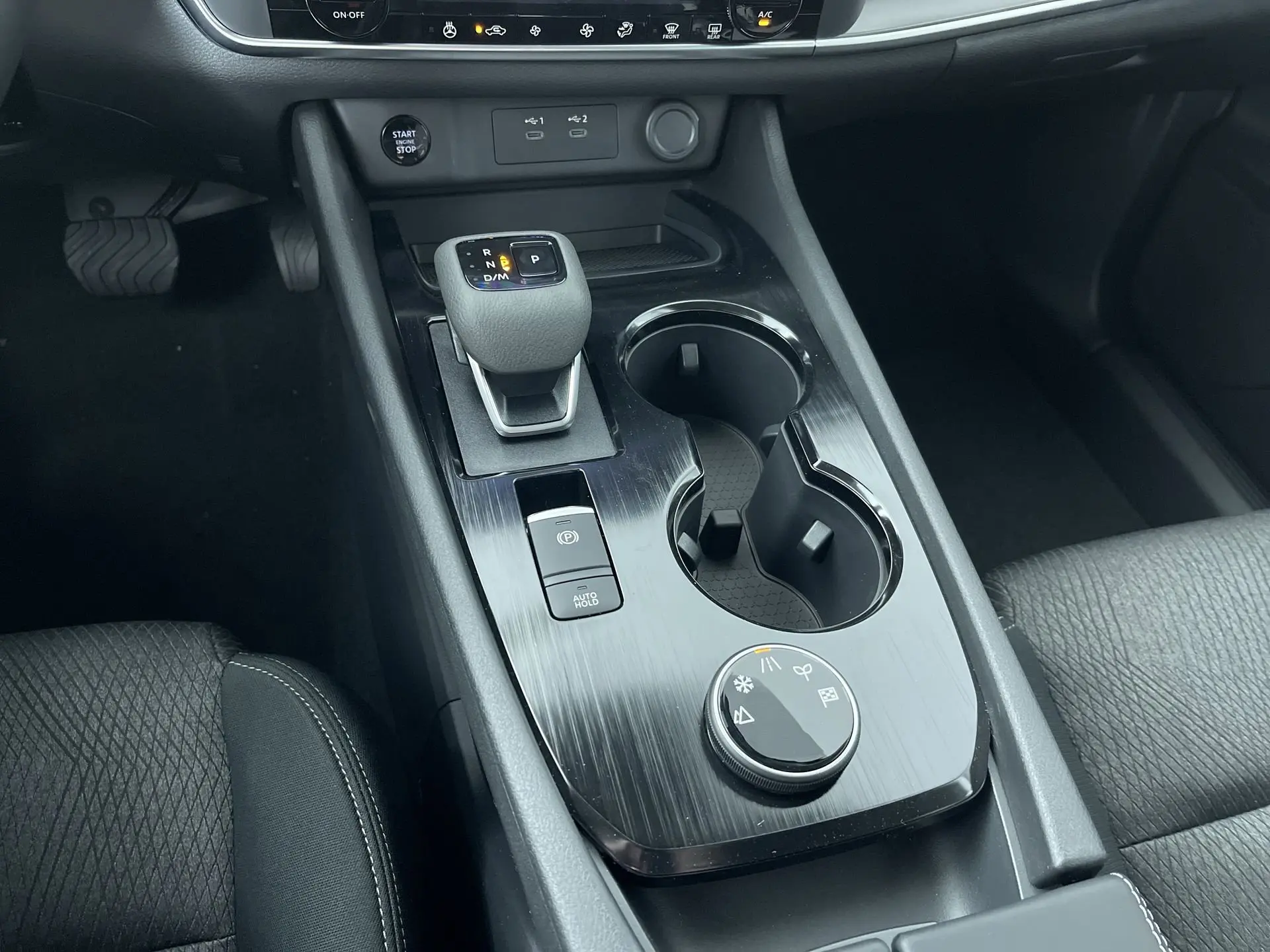 2026 Nissan Rogue SV photo 19