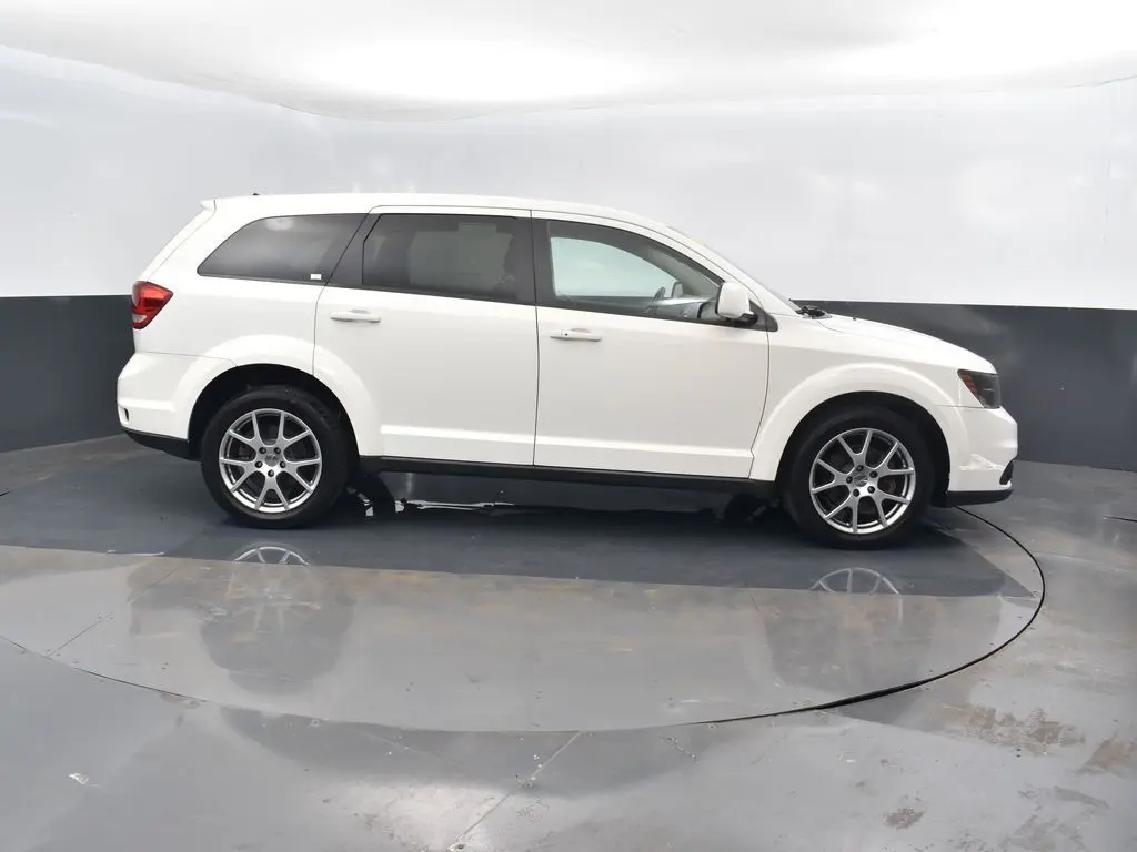 2015 Dodge Journey R/T photo 3