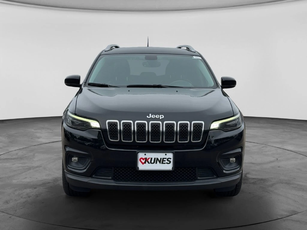 Used 2019 Jeep Cherokee Latitude Plus with VIN 1C4PJMLN0KD492311 for sale in Hastings, Minnesota