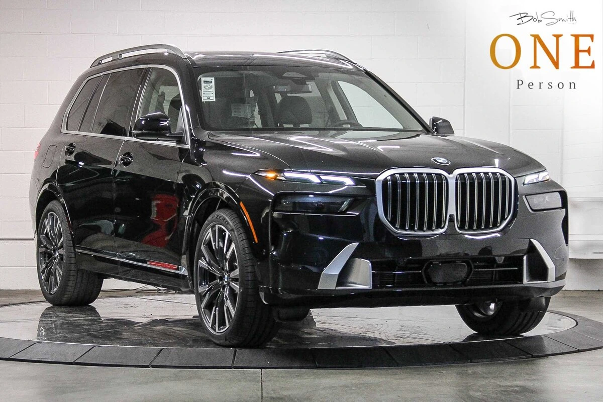 2026 BMW X7 40i's photo