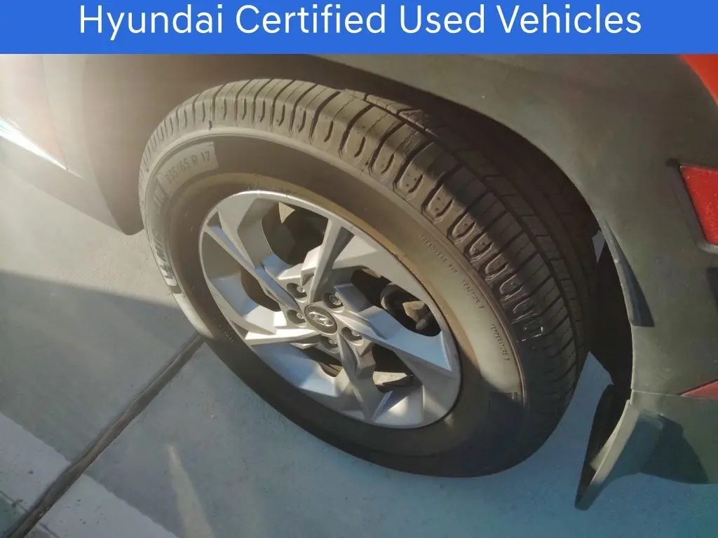 2022 Hyundai Tucson SE photo 11