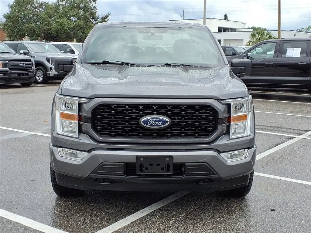 2021 Ford F-150 XL photo 2