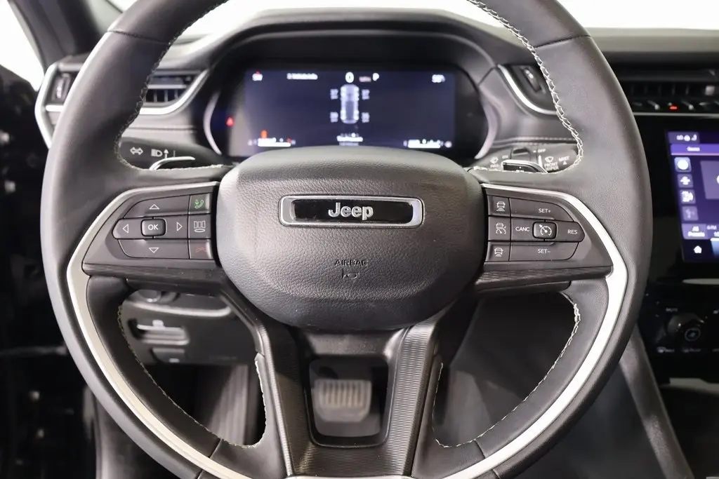 2024 Jeep Grand Cherokee Altitude X photo 3