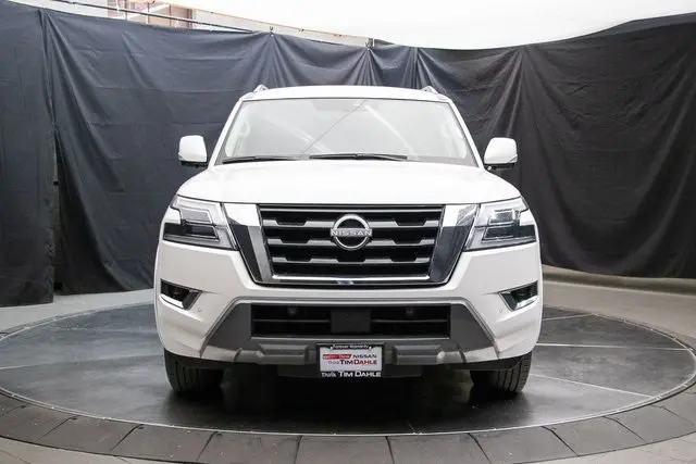 2024 Nissan Armada SV photo 3