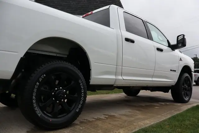 2025 Ram 2500 Big Horn photo 38