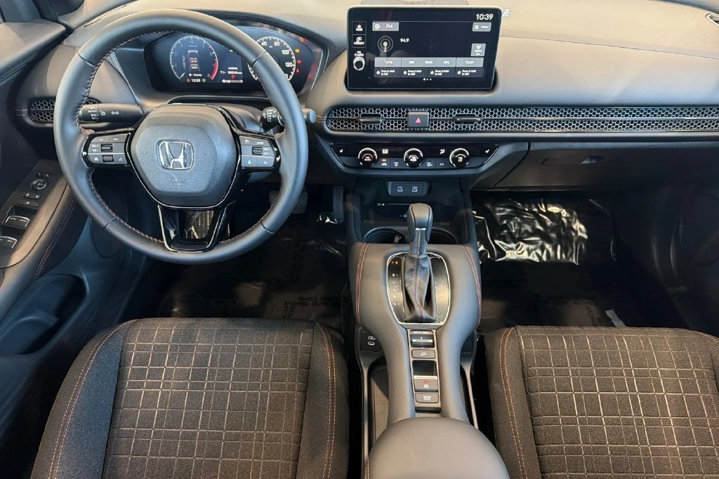 2027 Honda HR-V Sport - Photo 9