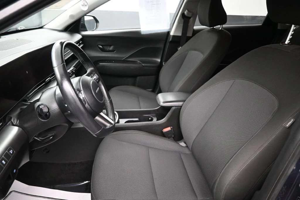 2025 Hyundai Kona SEL - Photo 23