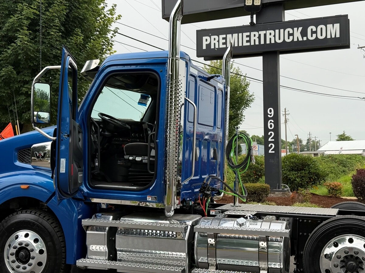 2027 Western Star 49X — photo 7
