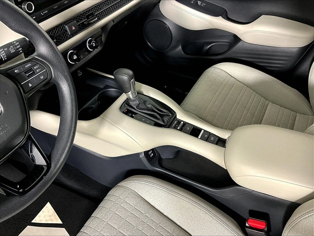 2025 Honda HR-V LX - Photo 18