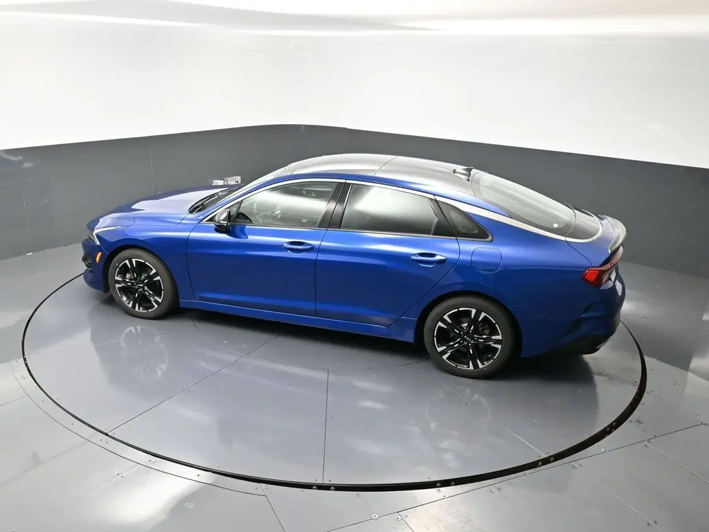 2022 Kia K5 GT-Line photo 35