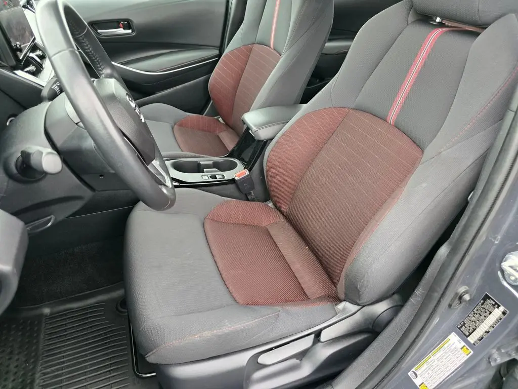2024 Toyota Corolla SE photo 13