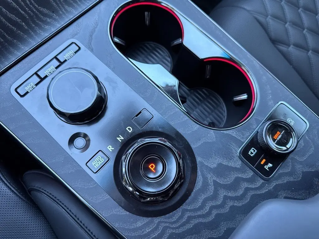 2026 Genesis GV80 3.5T Prestige AWD photo 4