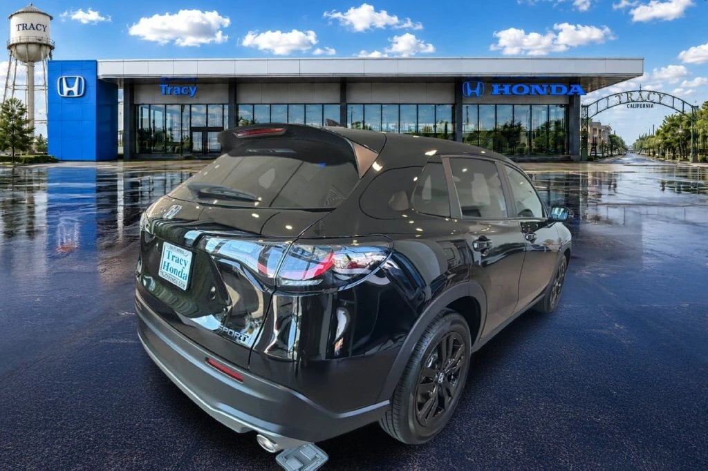 2027 Honda HR-V Sport - Photo 6
