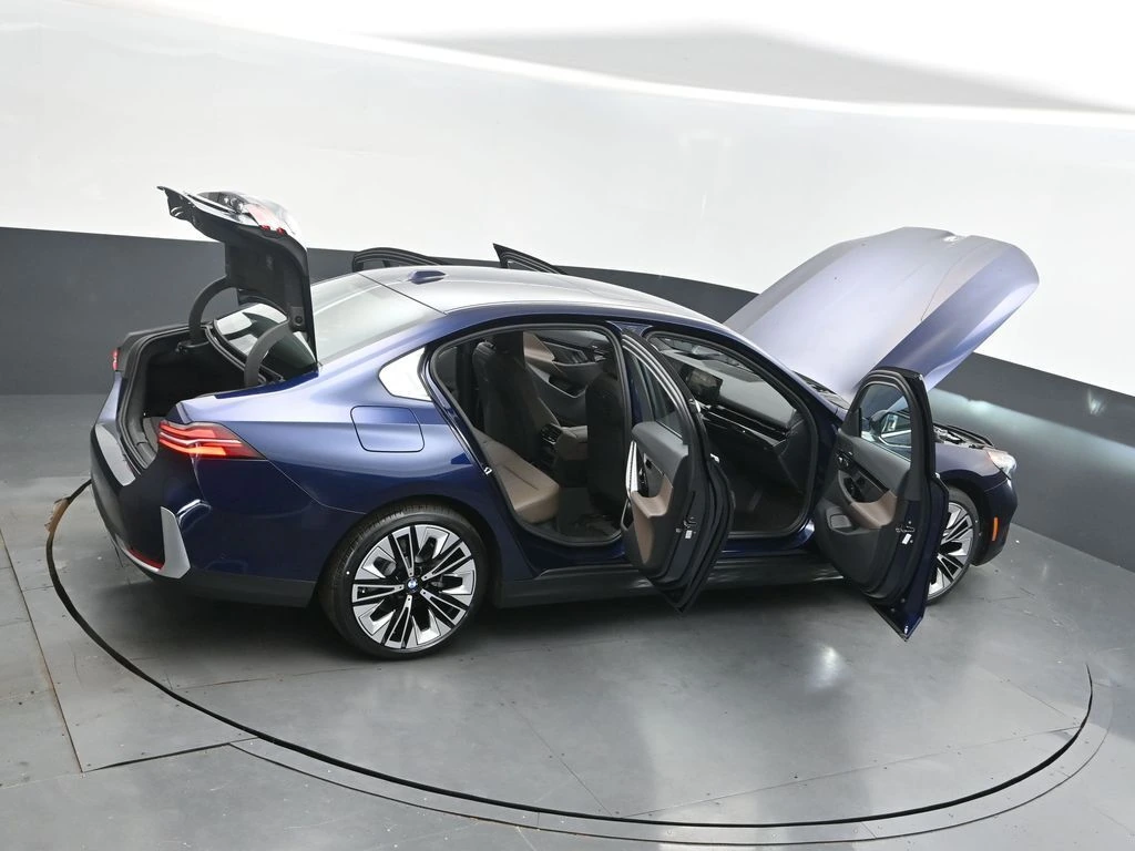 2026 BMW 5 Series 530i - Photo 49