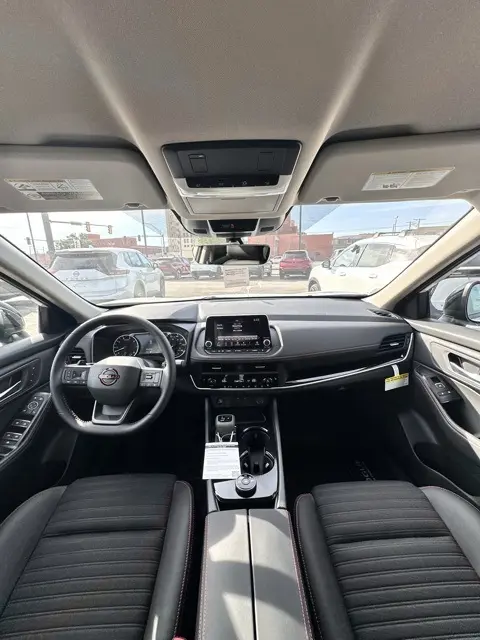 2026 Nissan Rogue SV photo 28