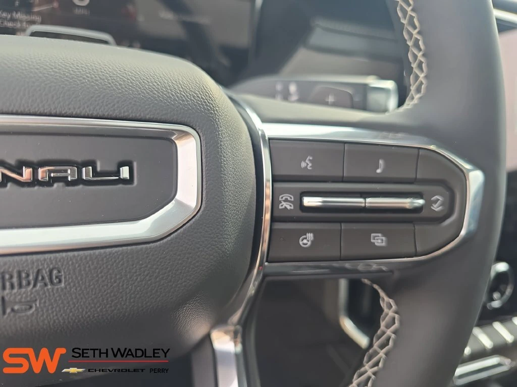 2026 GMC Acadia Denali - Photo 19