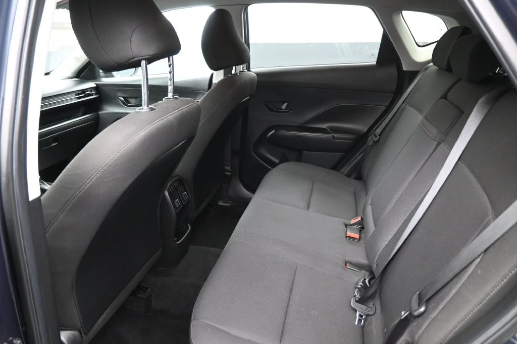2025 Hyundai Kona SEL - Photo 25