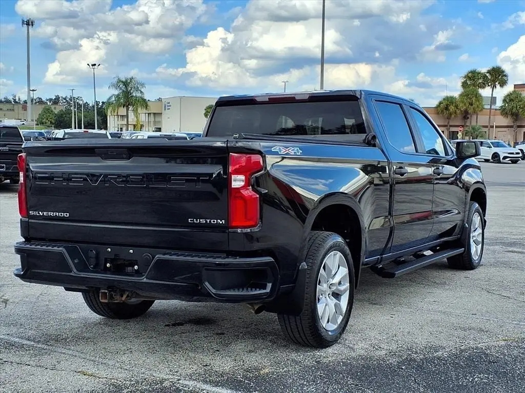 2022 Chevrolet Silverado 1500 Custom photo 6