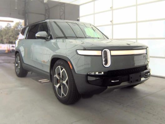 2023 Rivian R1S