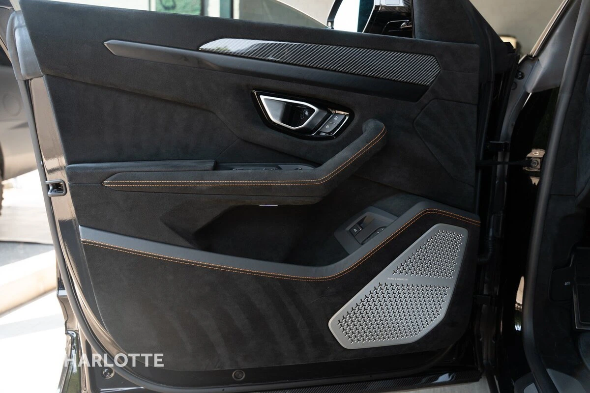 2023 Lamborghini Urus Performante - Photo 19
