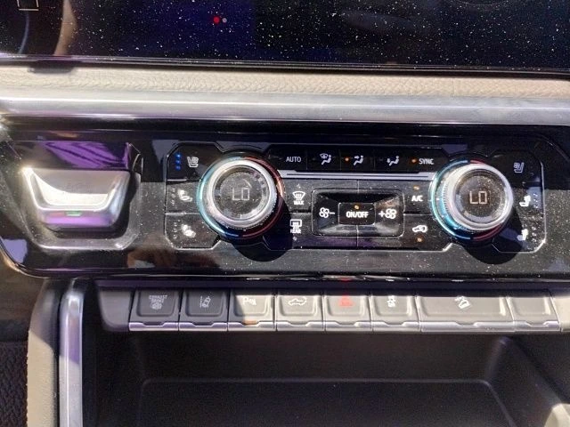 2024 GMC Sierra 3500HD Denali - Photo 23