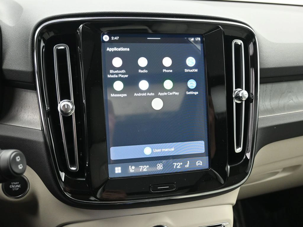 2026 Volvo - image 12