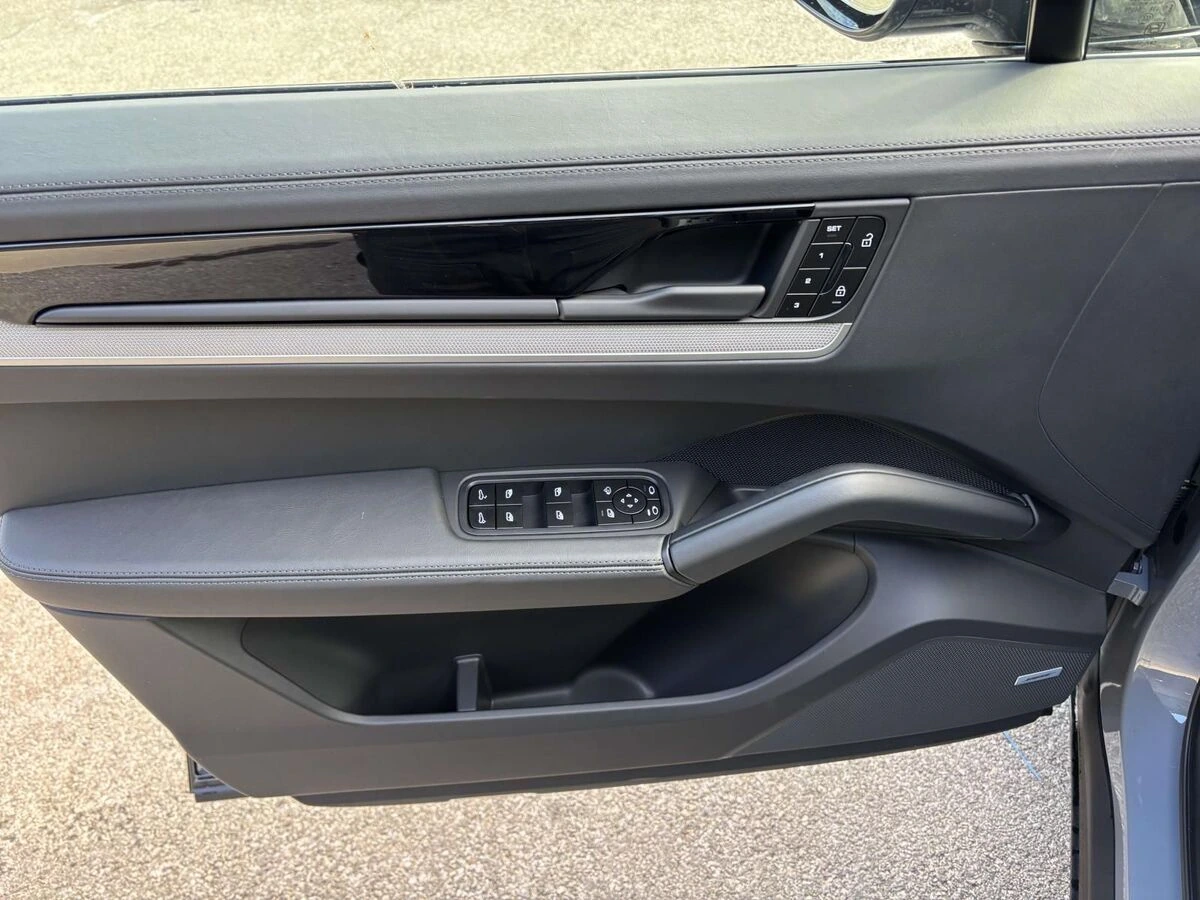 2026 Porsche Cayenne Coupe S - Photo 22