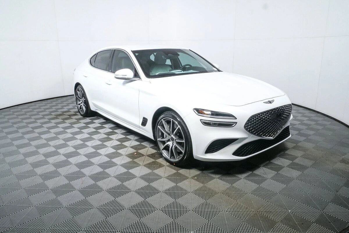2027 GENESIS G70