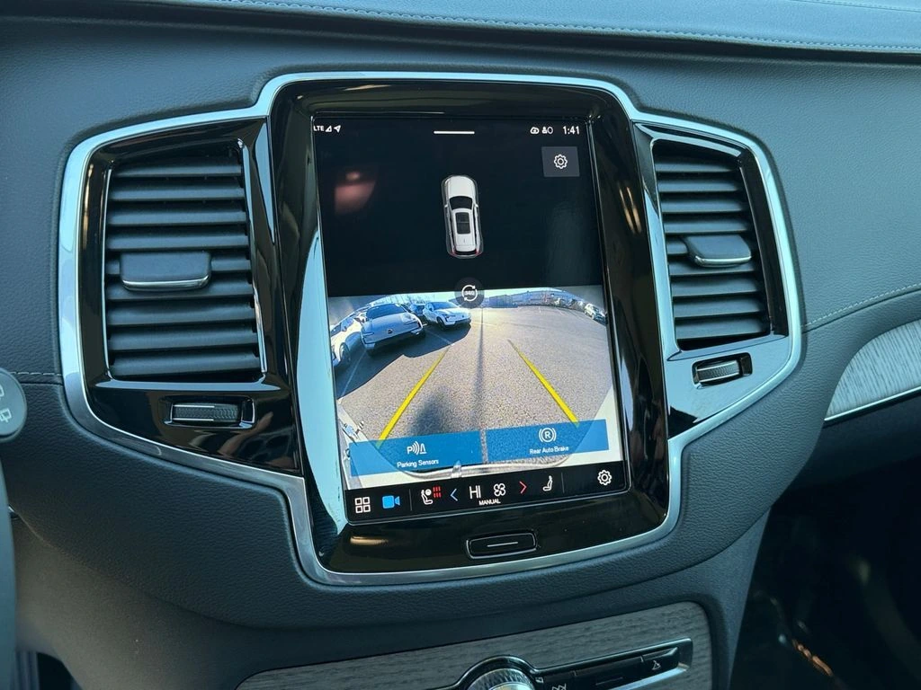 2023 Volvo - image 21