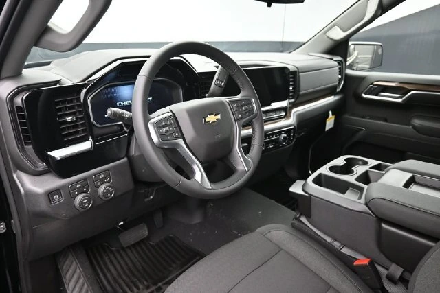 2026 Chevrolet Silverado 1500 LT - Photo 18
