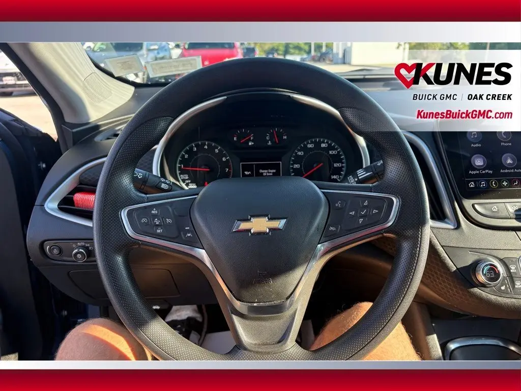2024 Chevrolet Malibu 1LT photo 16