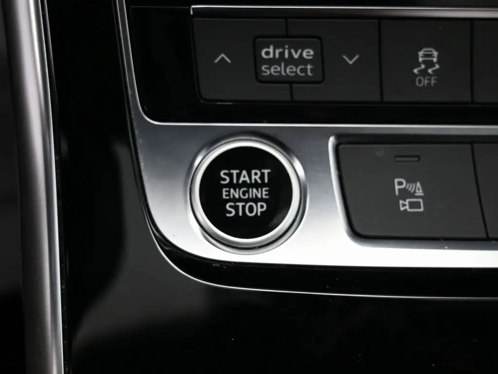 2022 Audi Q7 Premium photo 23
