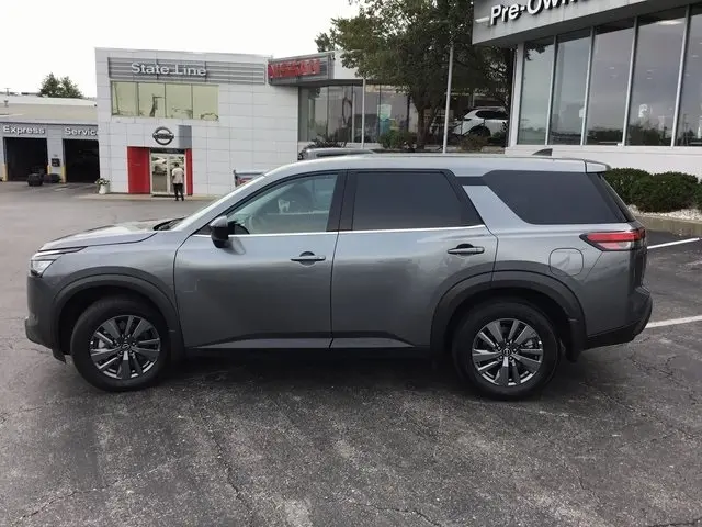 2024 Nissan Pathfinder S 4x4 photo 4