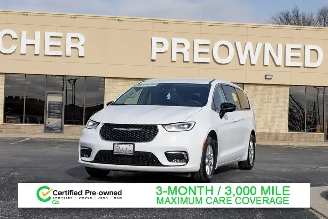 2024 Chrysler Pacifica Touring L's photo